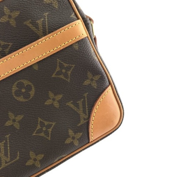 Trocadero Messenger Coated Canvas Cross Body Bag - Picture 4 of 8